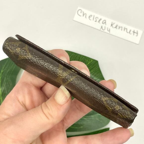 Louis Vuitton 4 Key Holder Chain Monogram Canvas Wallet SLG - Picture 5 of 12